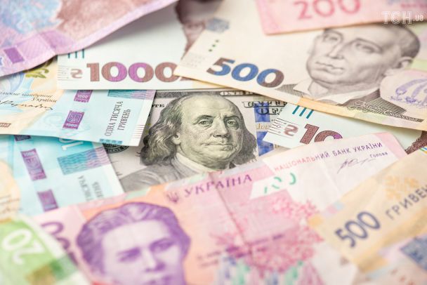 Украинцы до сих пор не умеют считать собственные деньги — это одна из причин их бедности и процветания мошенников