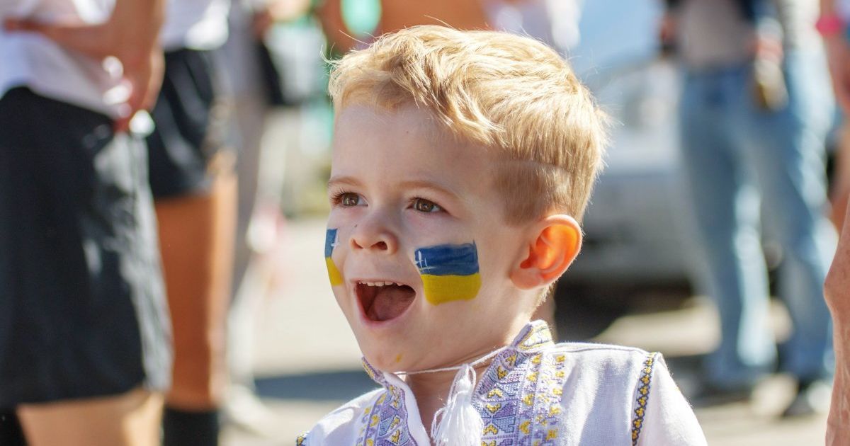 Забіг у вишиканках у Дніпрі / © УНІАН