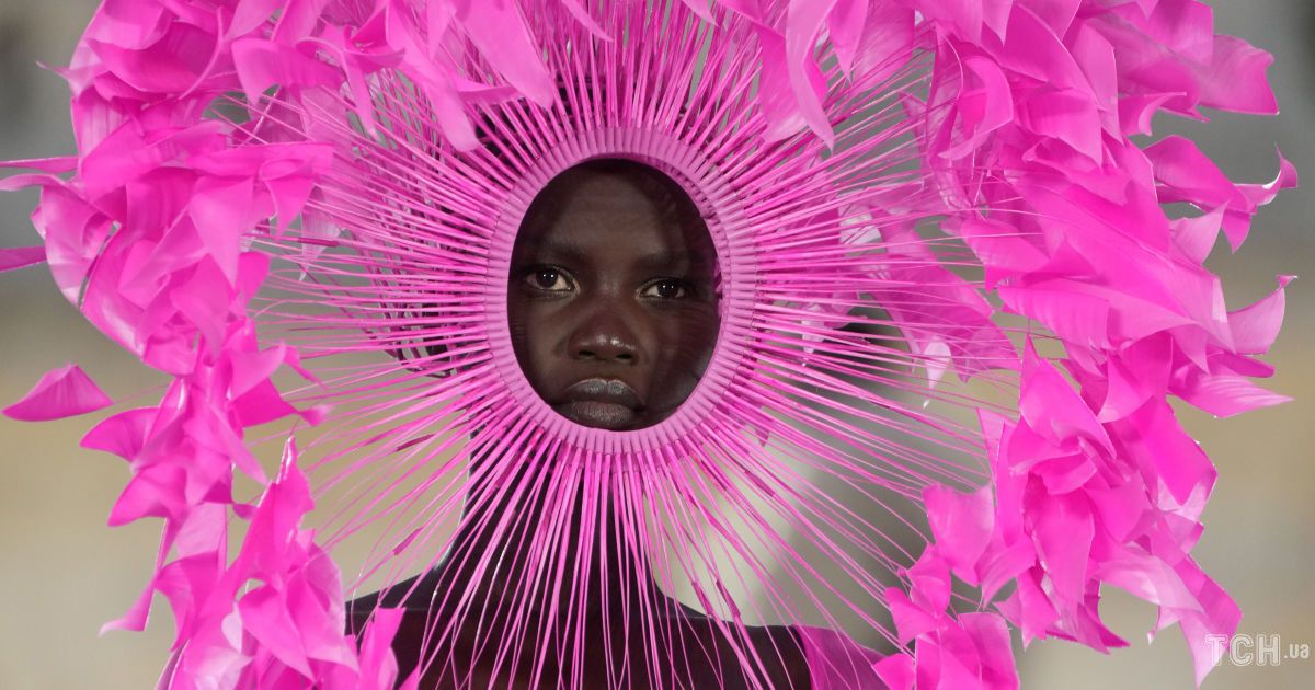 Valentino Fall-Winter Haute Couture 2022-2023