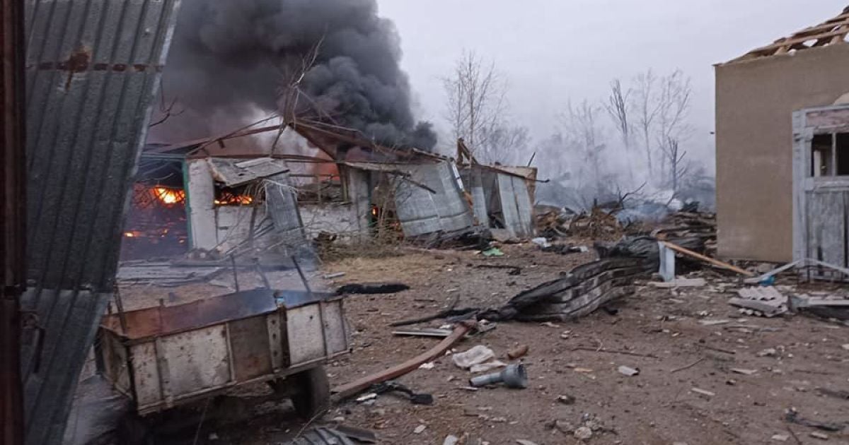 На Житомирському напрямку до Києва ворог обстрілює з артилерії, а на Поліському його відтісняють до кордонів