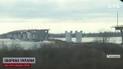 Жители села вблизи Антоновского моста ежедневно под обстрелами: тысячи людей отказываются покидать дом