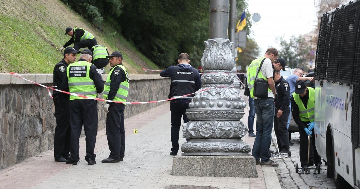 Розповіді очевидців, версії та нажаханий Київ. Що відомо про вибух на Грушевського
