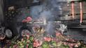 На Херсонщині посеред траси загорілася фура з кавунами