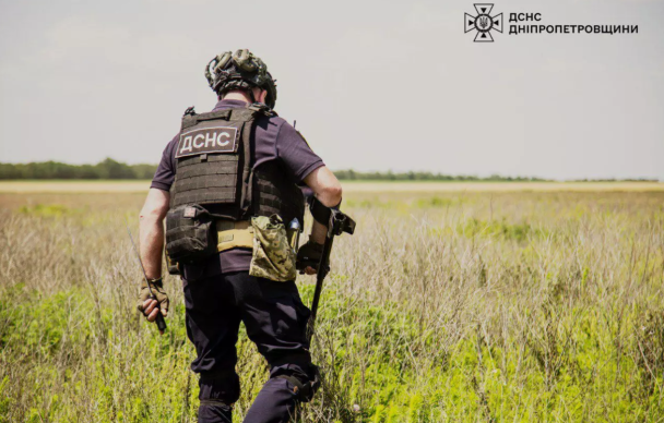 Піротехніки ДСНС підірвалися на боєприпасі / Фото: ДСНС