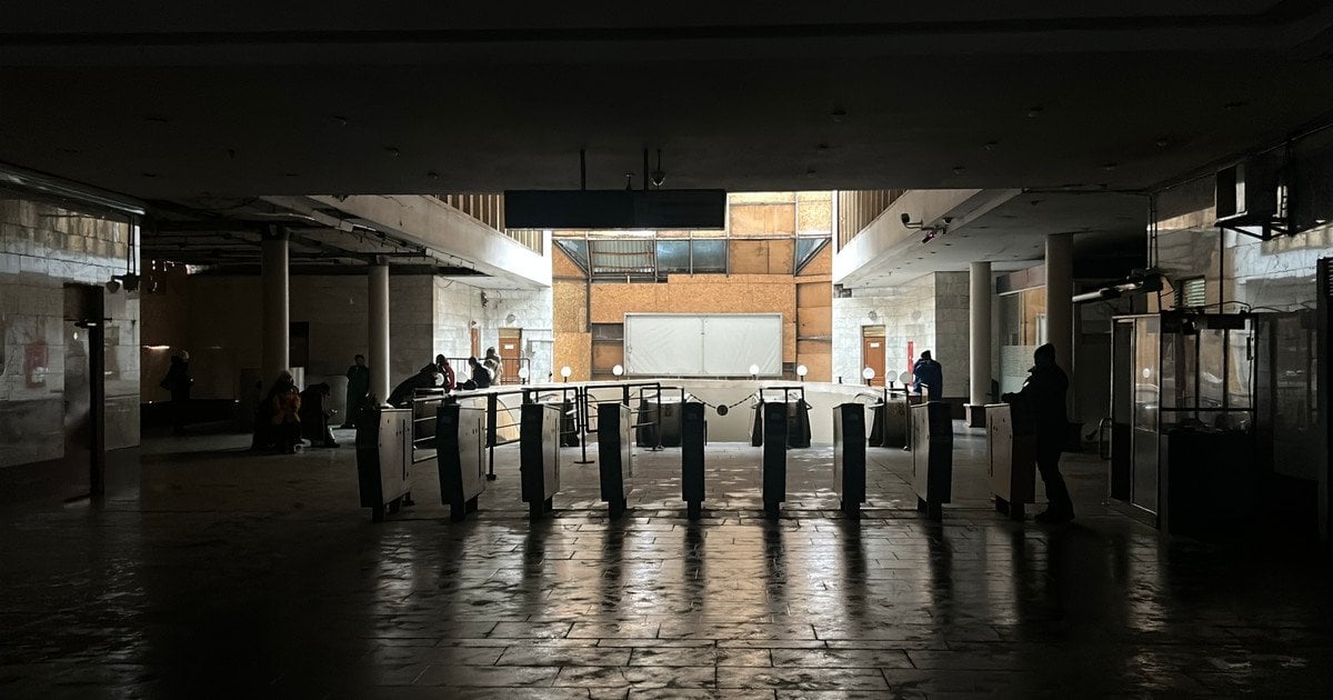 В Києві «протікає» метро: що відбувається та чи безпечно зараз їздити — попередження КМДА