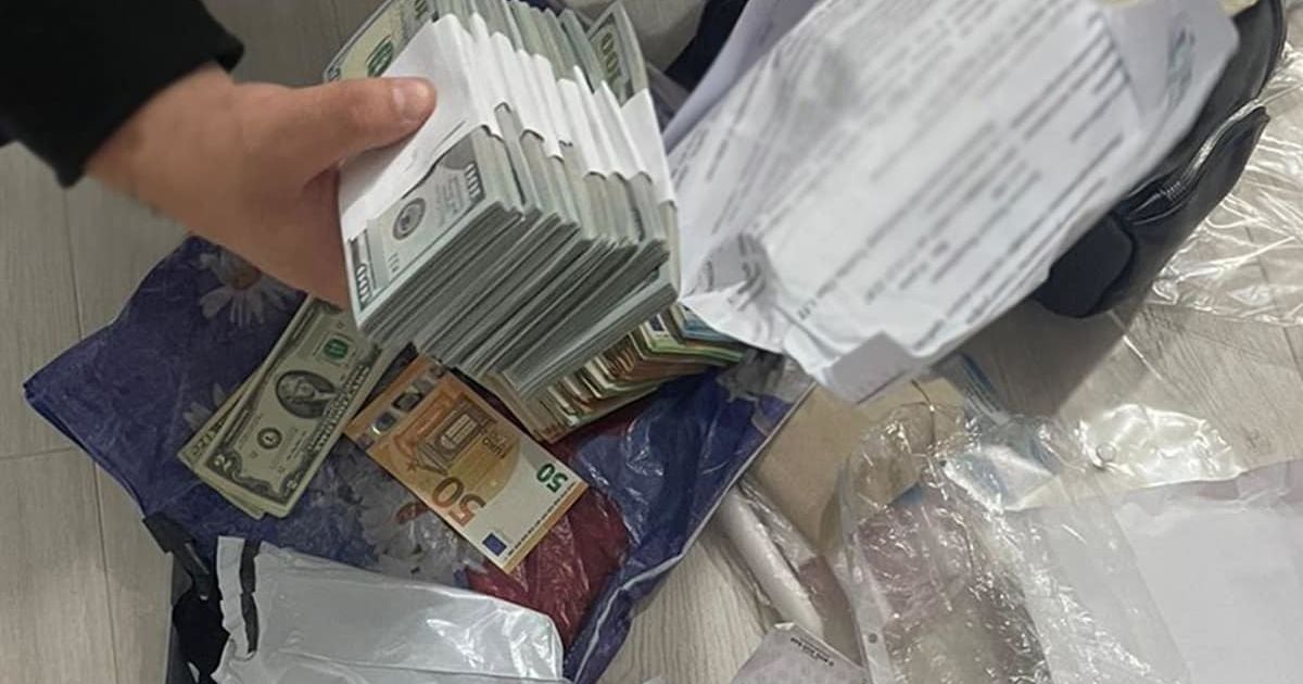 Гроші лікарка брала у військовозобов'язаних за видавання фіктивних довідок про інвалідність