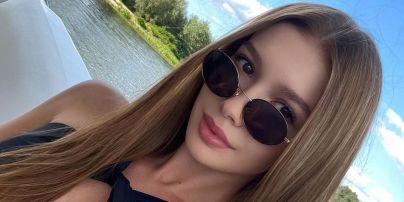 "Міс Україна-2021" у відвертому бікіні ледь прикрила пружні груди