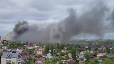 Сильный пожар вспыхнул в Воронеже на заводе "Элмаш" – видео