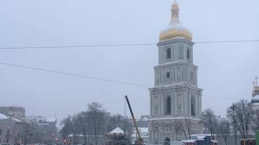 Постамент для ялинки на Софійській площі_4 / © Фото Валерии Ковалинской/ТСН
