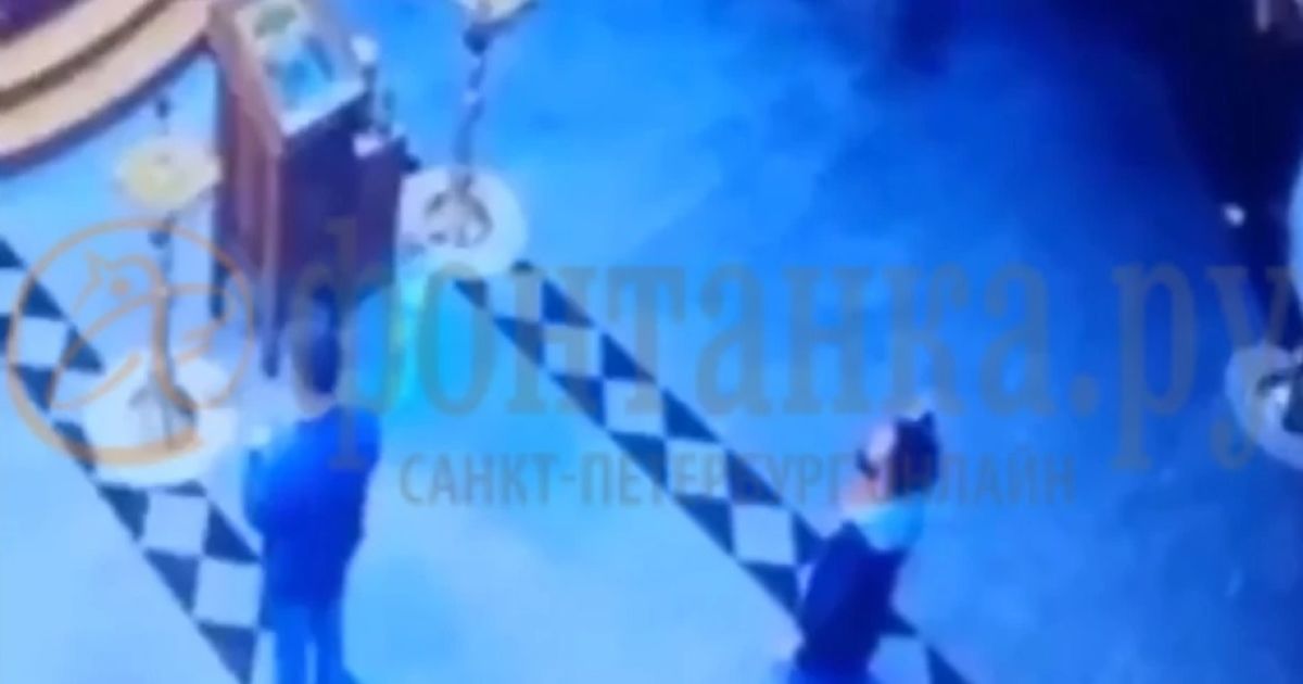 Перехрестився і натиснув на курок: у Росії чоловік намагався вчинити самогубство у церкві (фото)