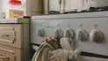 Як відмити ручки плити від жиру