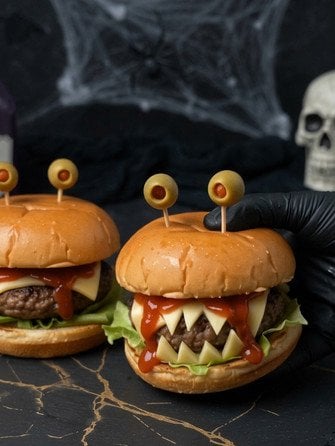 Бургеры-монстры  instagram.com_snackswonders
