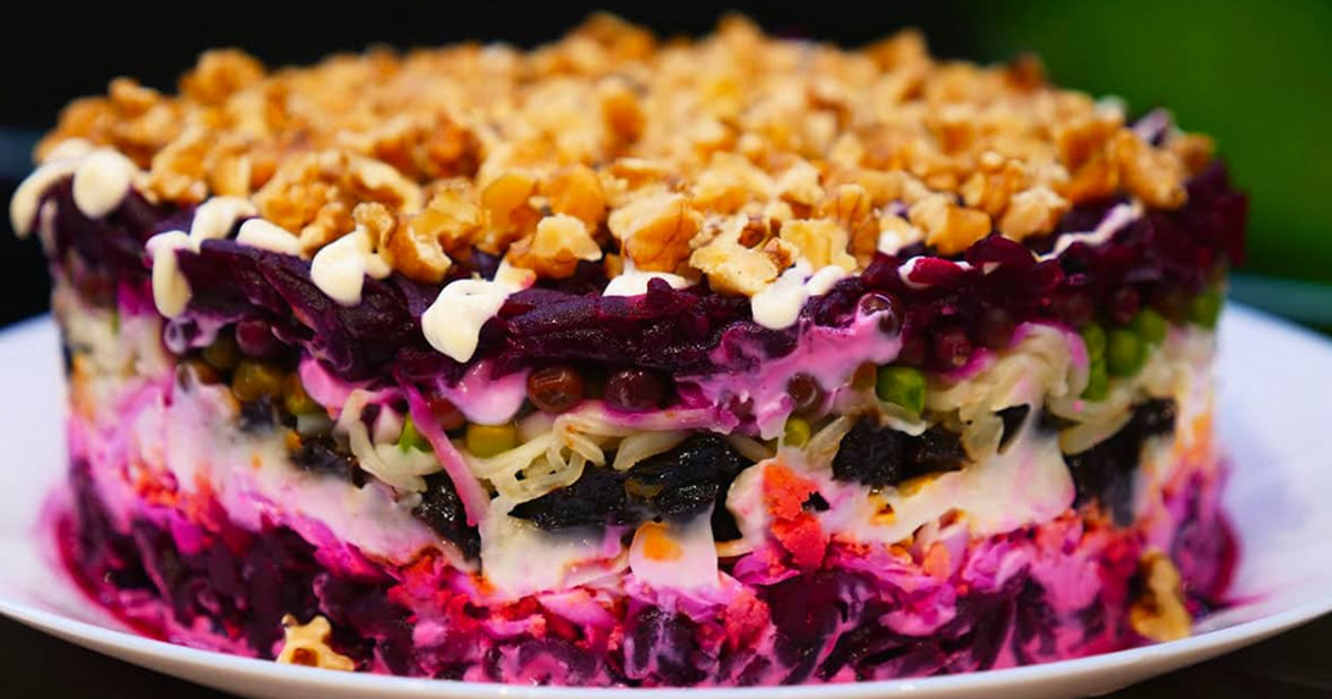 Салат "Імперія": рецепт (фото з сайту "Господинька")