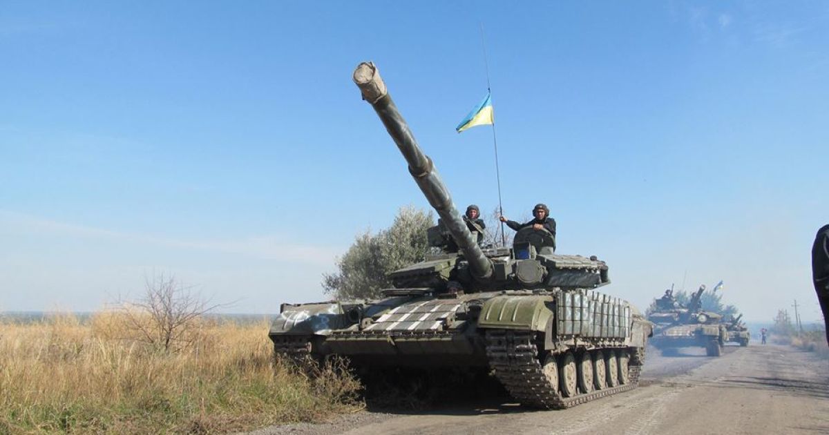 Два дня танкисты и артиллеристы готовили военную технику к перемещению