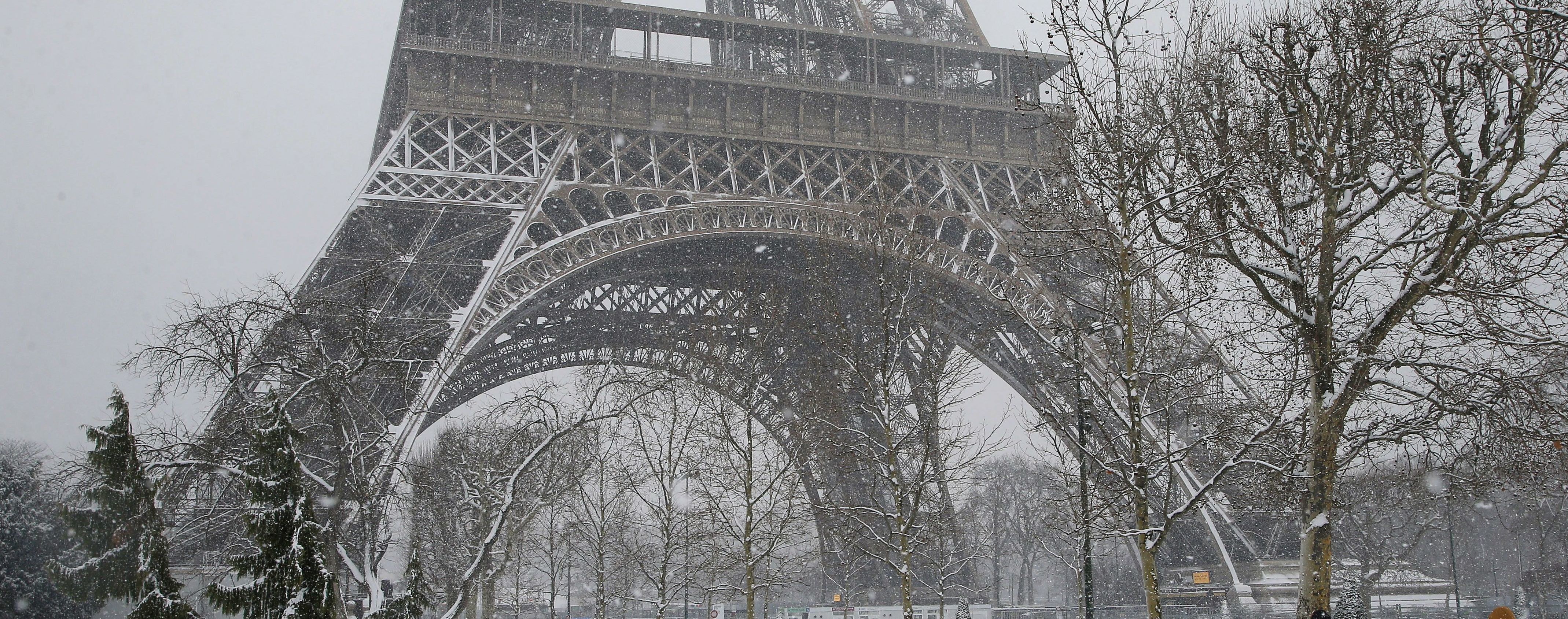 Французская авиакомпания объявила о запуске прямых рейсов в Киев из Парижа