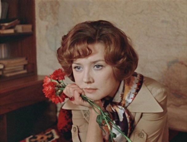Віра Алентова у фільмі "Москва сльозам не вірить" / © kino-teatr.ru