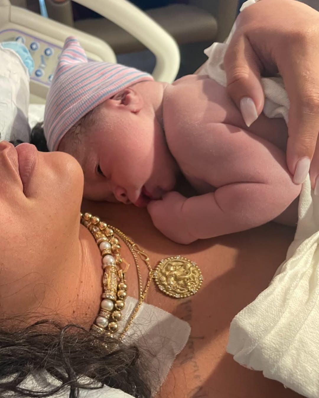 Рианна с сыном Ноа / © instagram.com/badgalriri