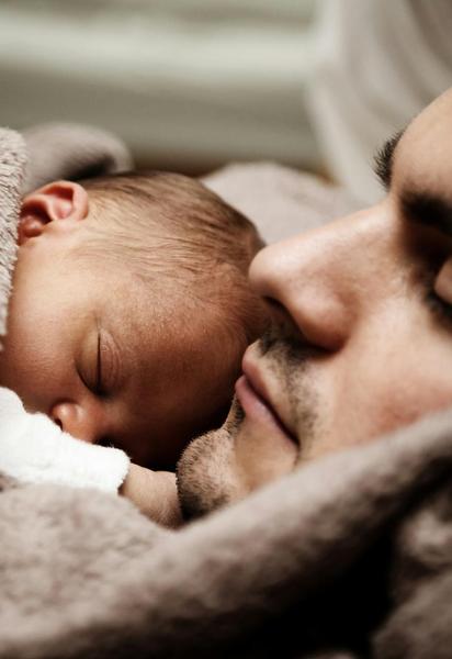 Тест ДНК признал обоих близнецов родителями одного ребенка