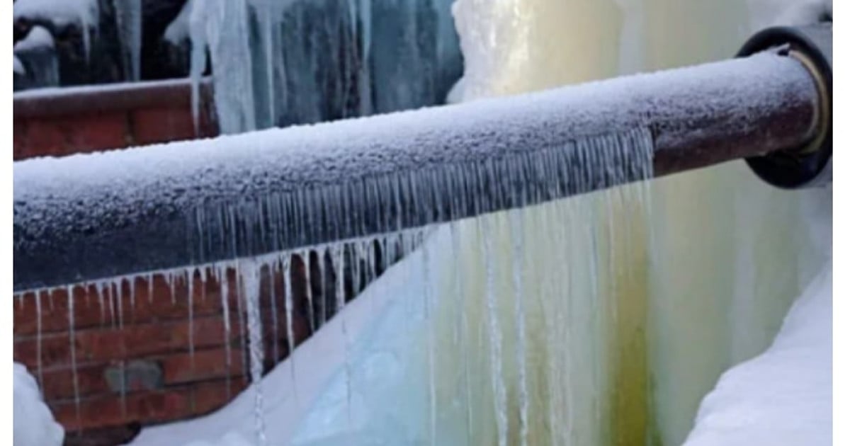 При якій температурі лопаються труби