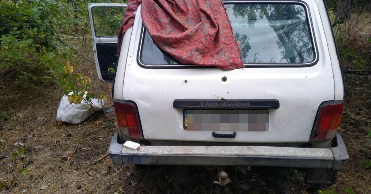 У лісі Харківської області знайшли мертвим чоловіка, який три тижні тому поїхав на відпочинок