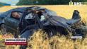 Автомобіль на великій швидкості злетів з вологої після дощу траси, тричі перекинувся в повітрі і впав просто на одну з пасажирок, яку викинуло з салону