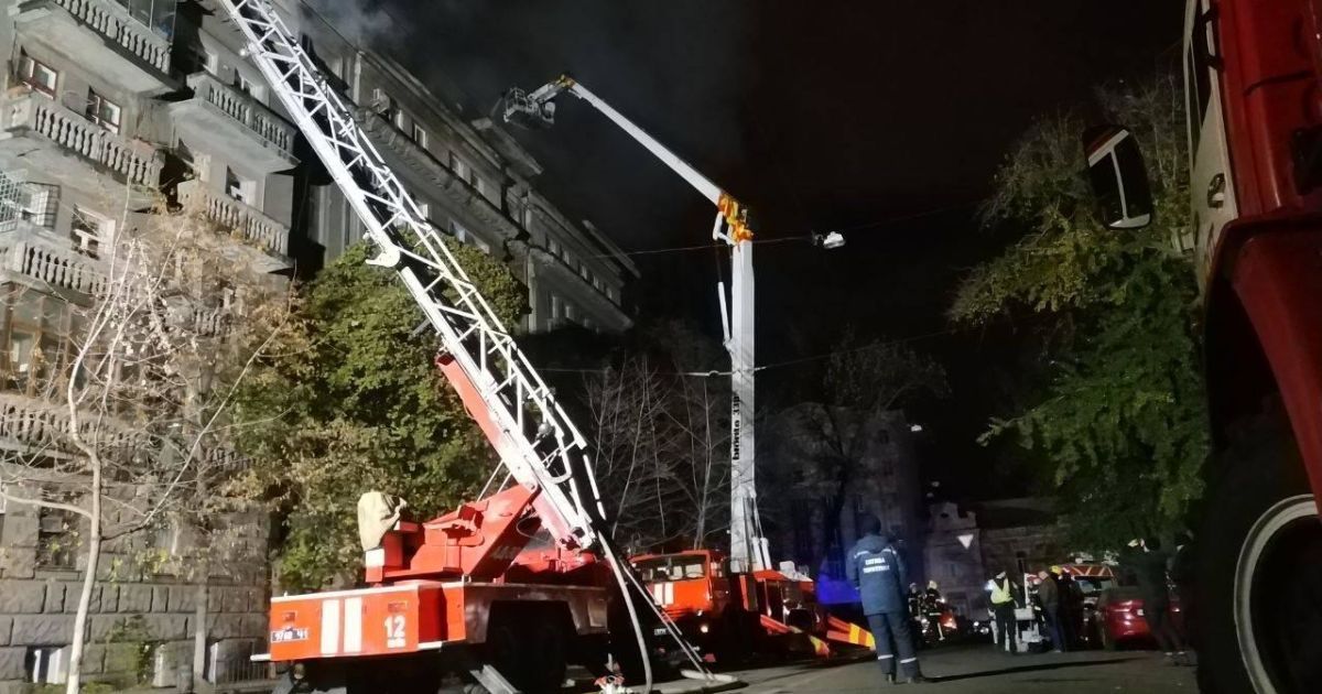 пожежа будинку в Києві_6 / © ГУ ДСНС у Києві