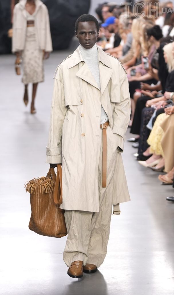Показ коллекции прет-а-порте Michael Kors весна-лето 2025 / © Associated Press