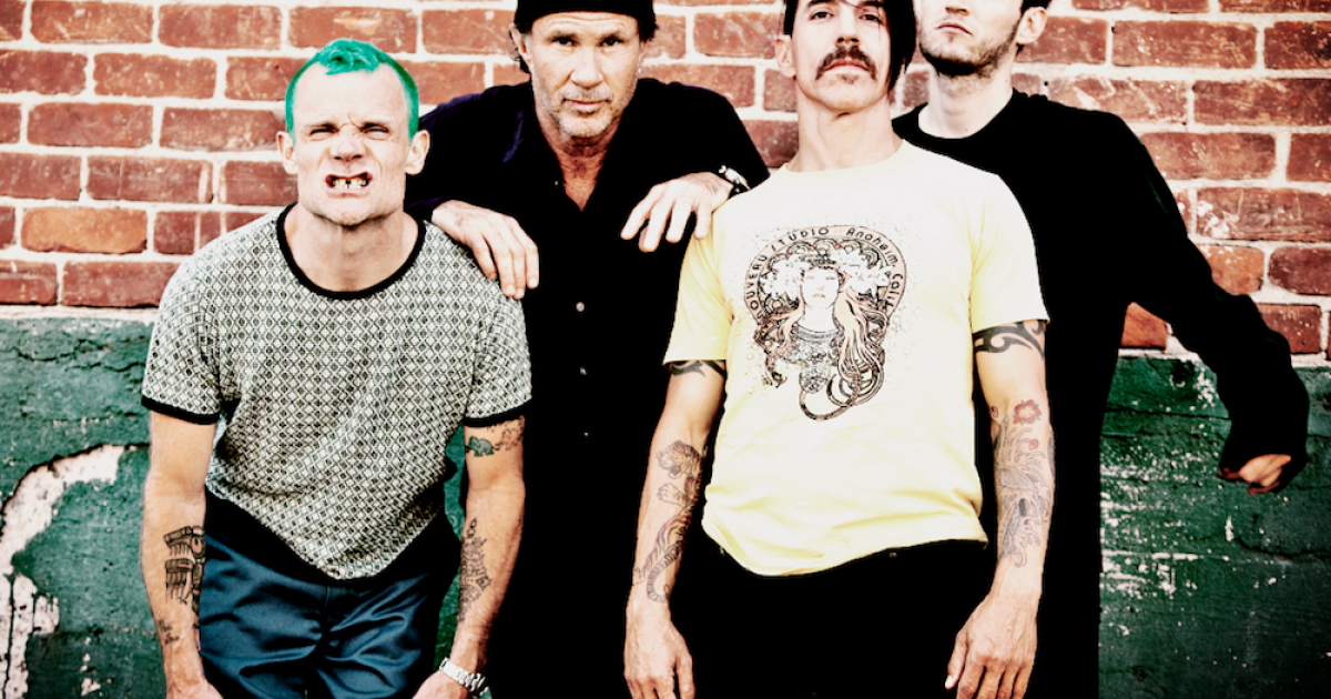 Легендарні Red Hot Chili Peppers у Києві: шалена енергія "перців", жахливий звук та здивування глядачів