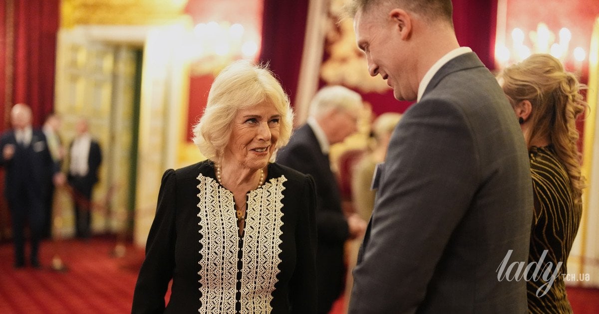 Королева Камілла