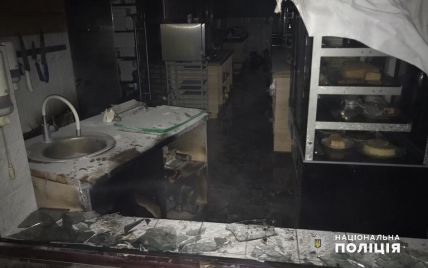 Збитки на 8 млн гривень: у Києві група чоловіків підпалювала магазини молочної продукції
