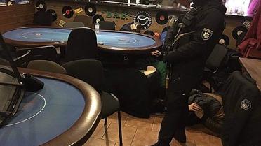 у києві закрили елітне казино_5 / © ГУ НП у г. Киеве