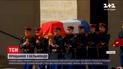Новини світу: у Франції ховають актора Жана-Поля Бельмондо