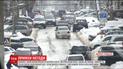 Циклон, который снова принес в Украину снега, понемногу отступает