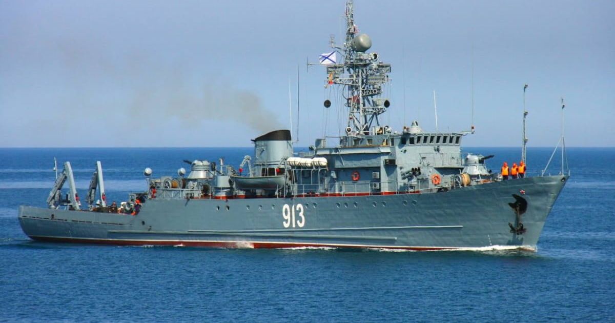 Морський тральщик ЧФ РФ "Ковровець"