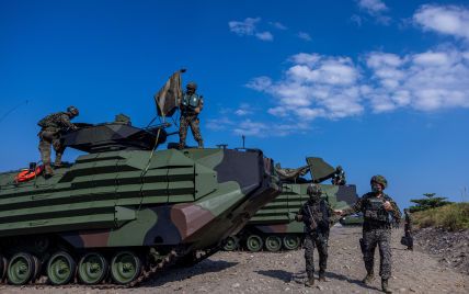 "Китай усилит подготовку своего войска к любой войне" — Си Цзиньпин