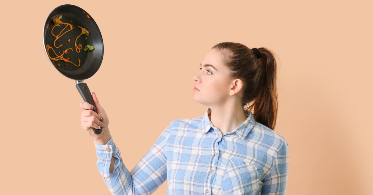 Как отчистить сковороду от нагара