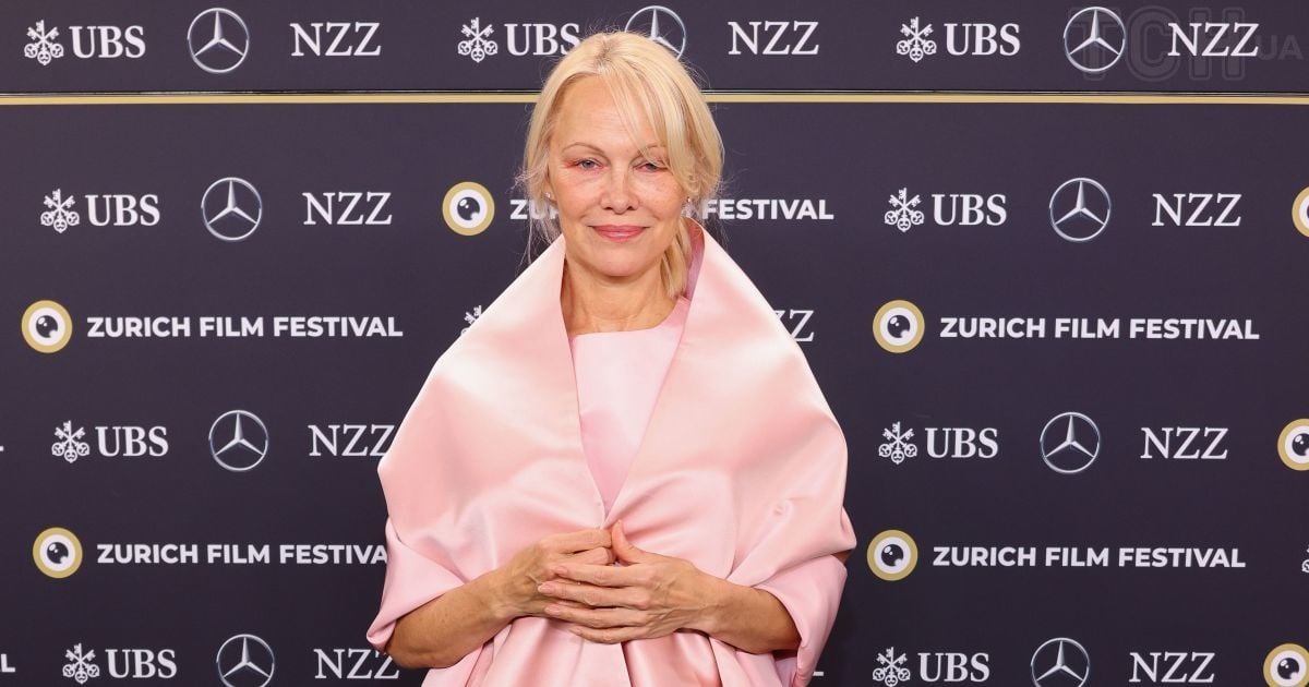 Памела Андерсон