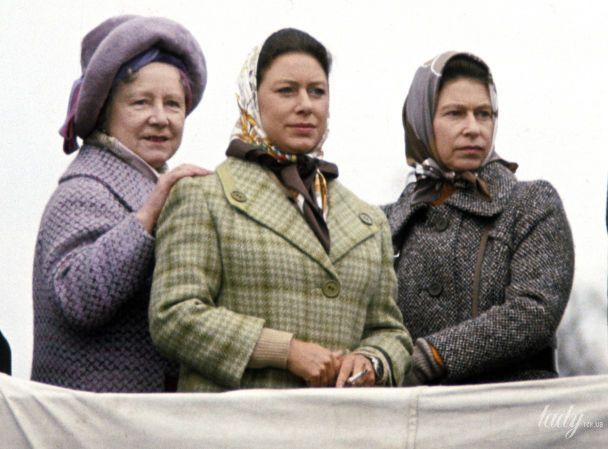 Елизавета Боуз-Лайон и ее дочери Маргарет и Елизавета / © Getty Images