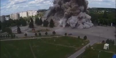 У Лозовій ракетний удар зруйнував будинок культури