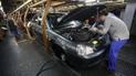 Виробництво легкових автомобілів у РФ обвалилося в понад дев'ять разів