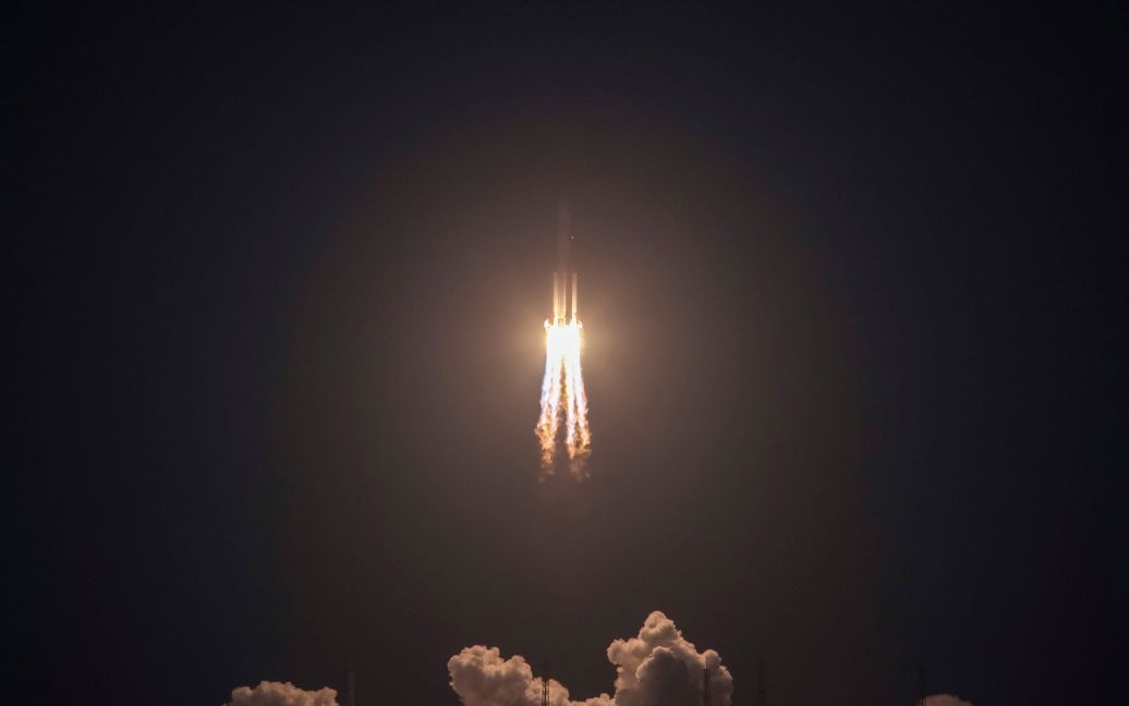 &copy; Reuters Ракета должна была доставить на орбиту экспериментальный спутник / © 