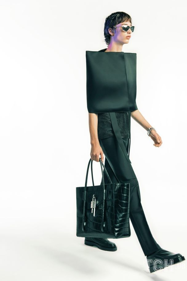 Колекція Givenchy прет-а-порте сезону весна-літо 2021 / © East News