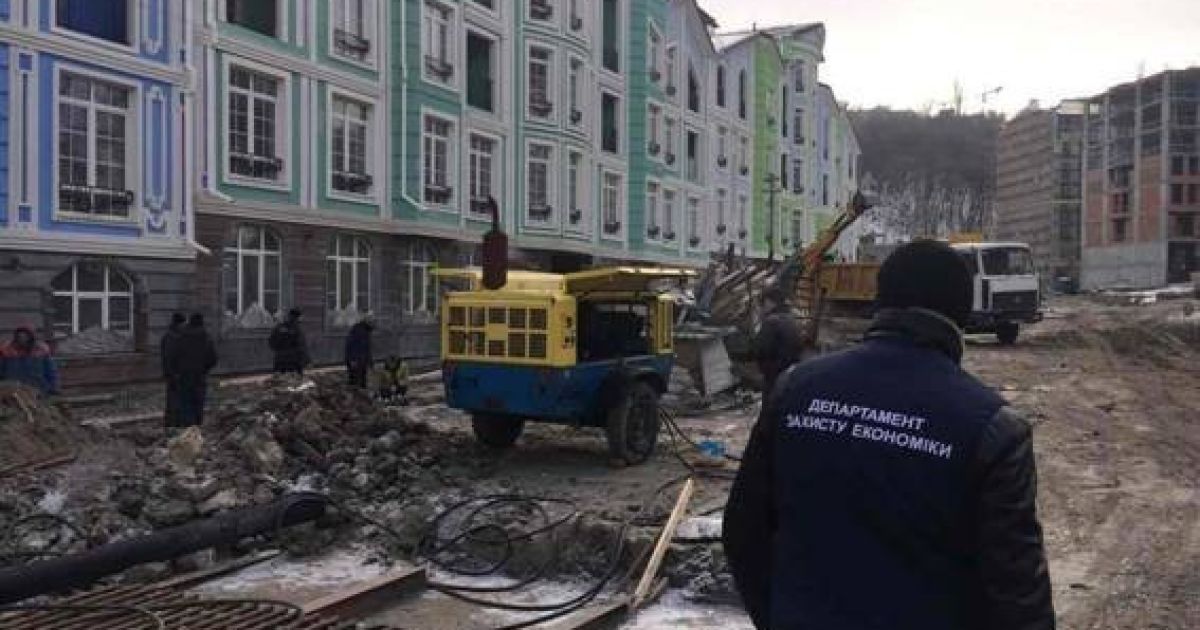 незаконна забудова на Подолі_3 / © ГУ НП у м. Києві