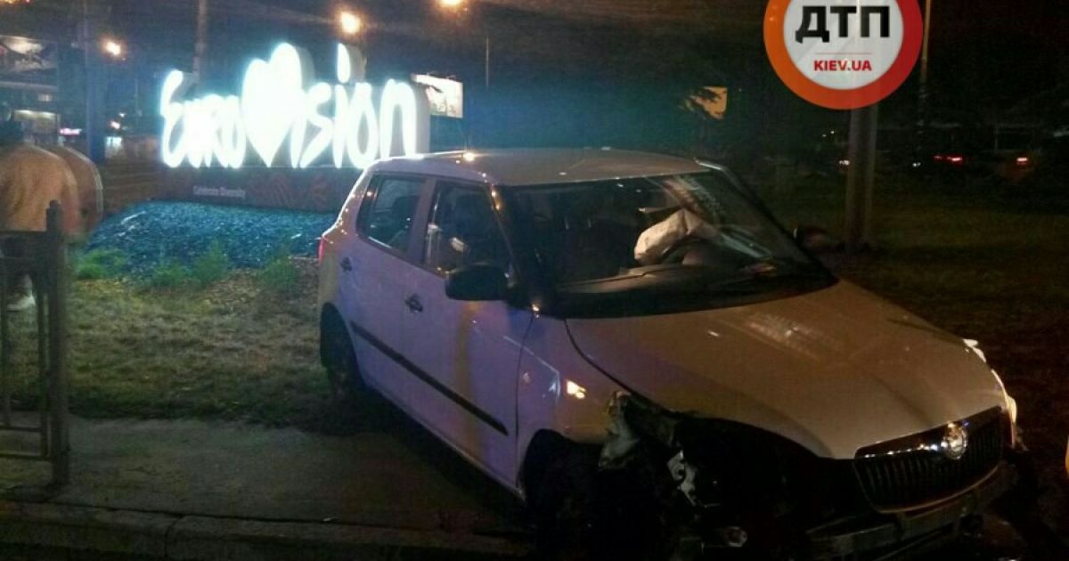 ДТП у Києві_8 / © Facebook/Влад Антонов