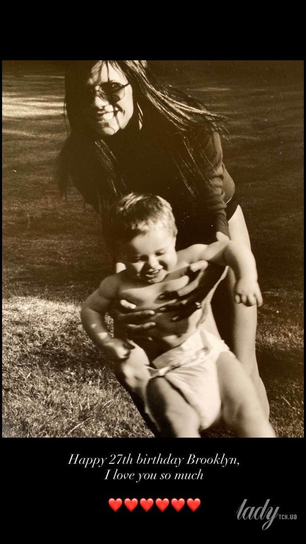 Вікторія Бекхем із сином Брукліном / © Instagram Вікторії Бекхем