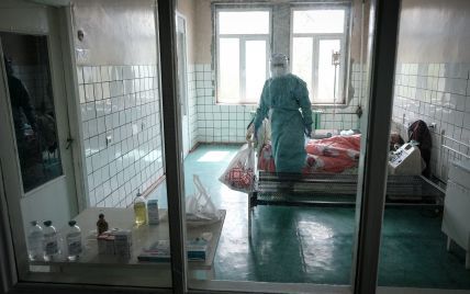 В Украине за сутки умерло рекордное за все время пандемии количество людей