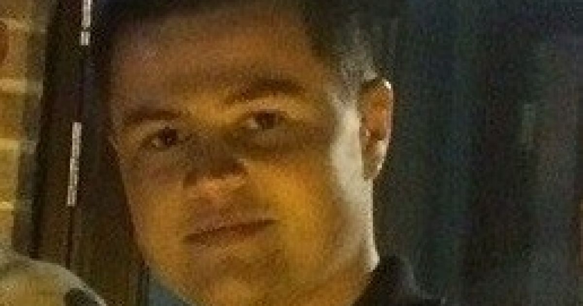 Британець помер після того, як послизнувся й забив голову поки проводжав кохану до зупинки