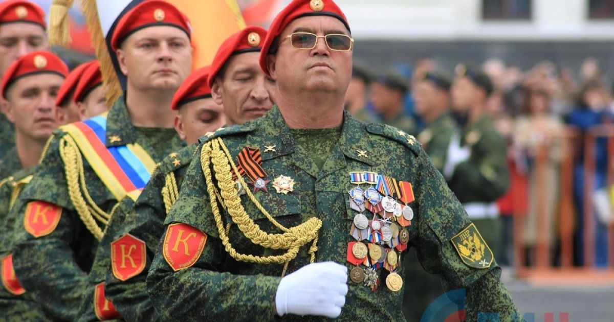 Военный парад в "ЛНВ" / © Луганский информационный центр