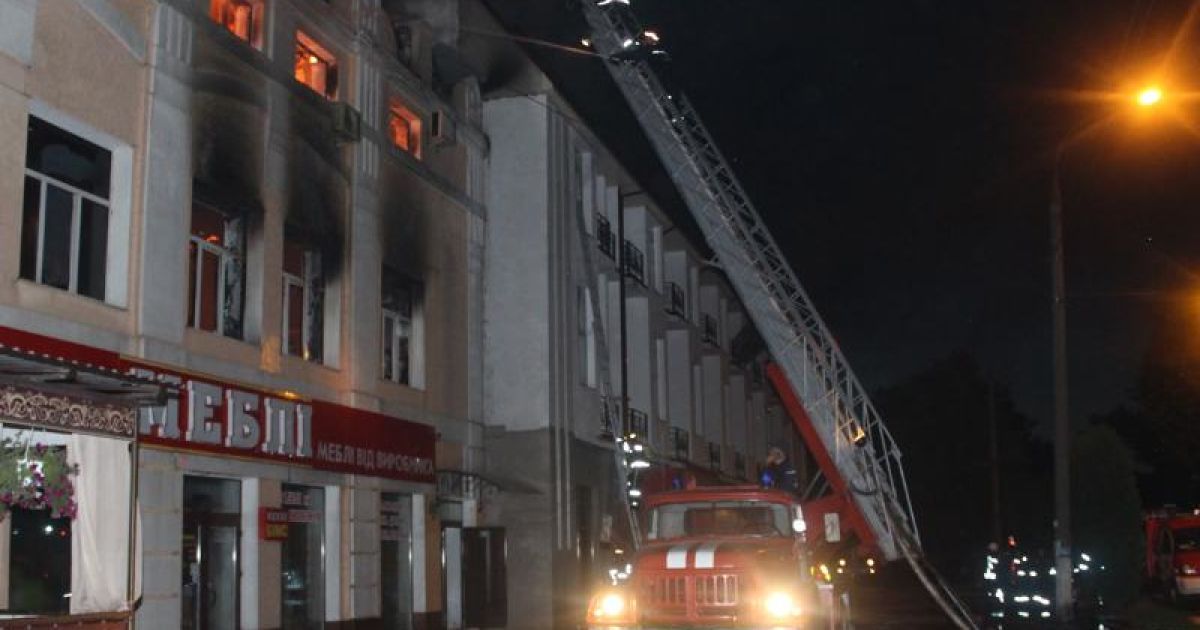 пожежа у Хмельницькому_7 / © ДСНС