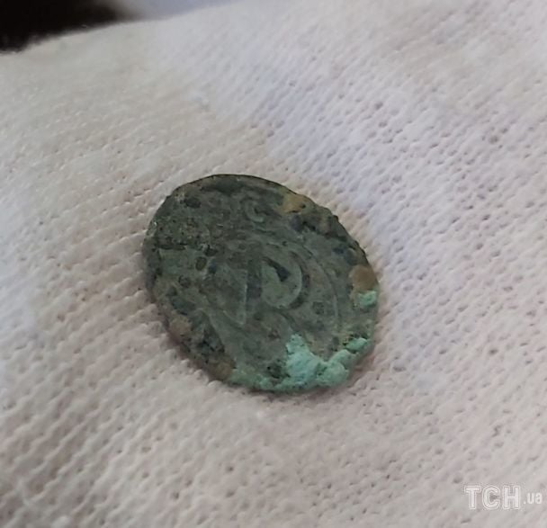 Найстаріша монета, яку знайшли в підвалі – рижській солід / © 